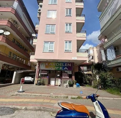 Merkezde Sueit Apartment